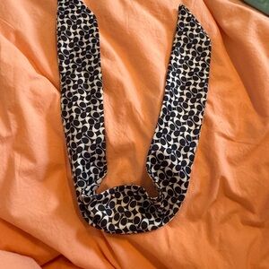 Coach Navy Blue and White Scarf
